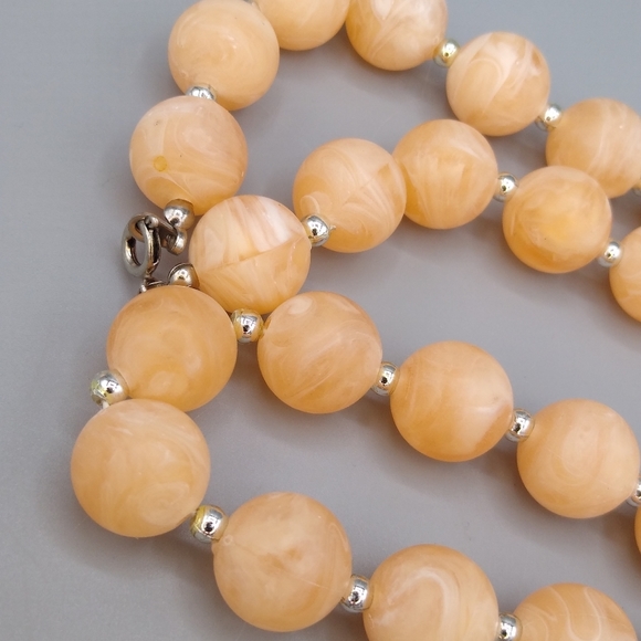 Coral Colored Marbled Gold Bead Necklace - Picture 11 of 14